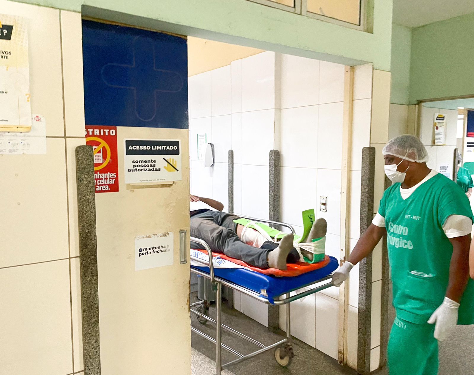 HUT recebe v�timas do acidente na BR 316