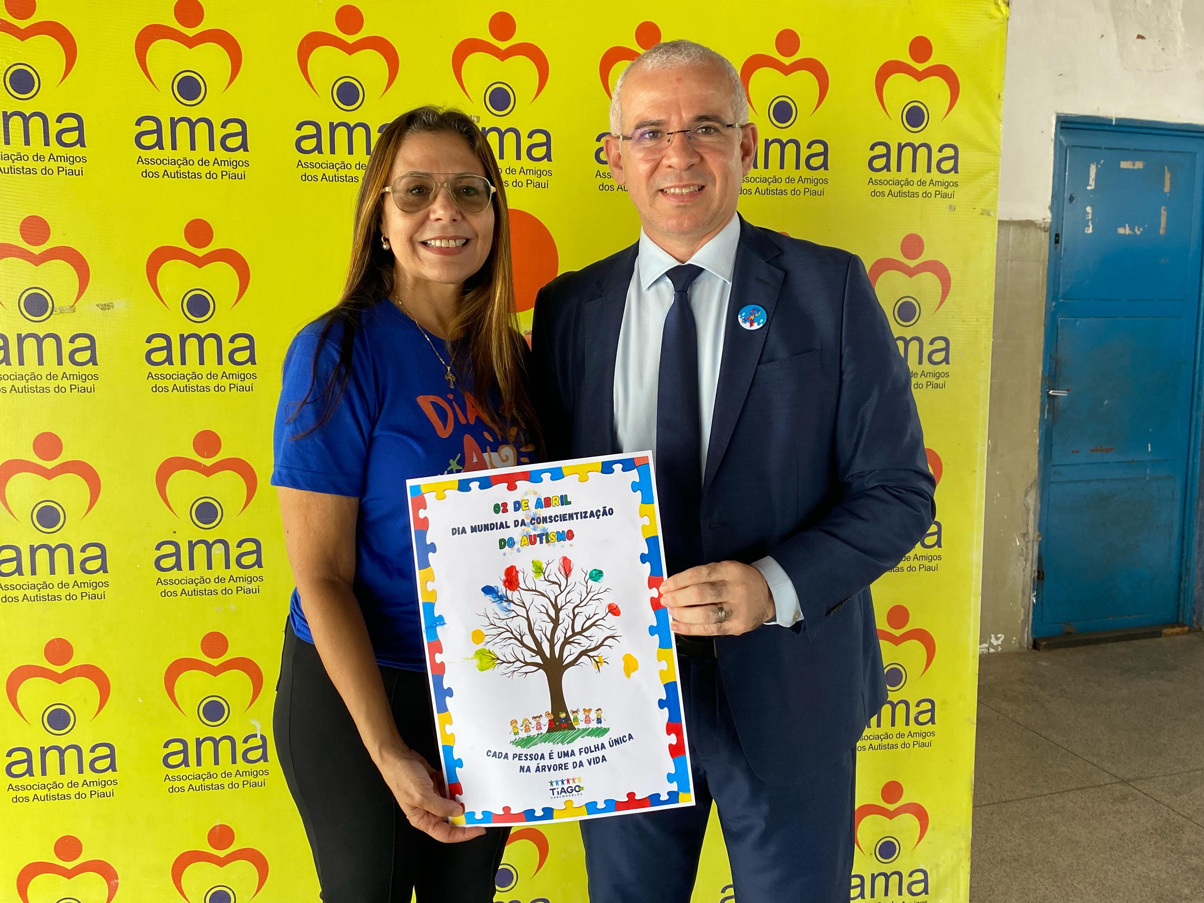 TIAGO VASCONCELOS APRESENTA PROJETO QUE CRIA FRENTE PARLAMENTAR EM DEFESA DE PESSOAS COM DEFICI�NCIA, AT�PICAS E DOEN�AS RARAS NO PIAU�