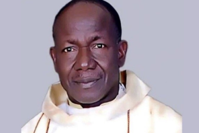 Padre � queimado vivo em ataque na Nig�ria