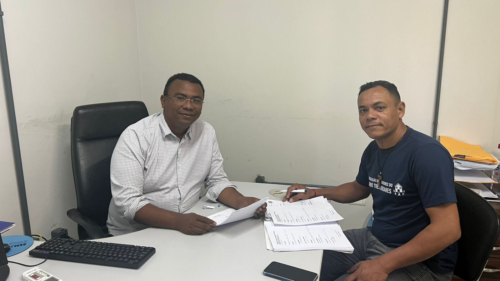 Secretaria da Juventude leva projeto de Orienta��o Vocacional para Associa��o de Moradores do Tr�s Andares