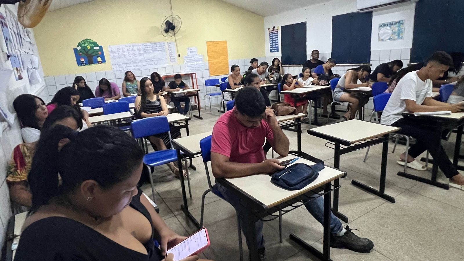 Programa Meu Emprego, Meu Neg�cio beneficia jovens com orienta��o profissional em toda Teresina